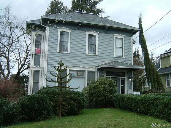 2nd image of 218 Avenue A