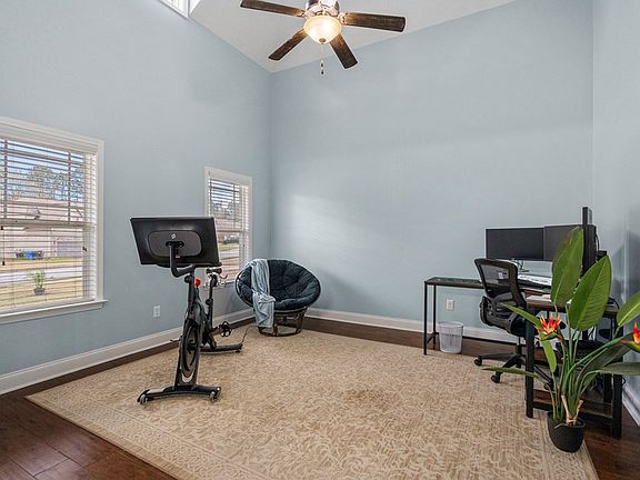 5th image of 9539 Yarbrough Rd