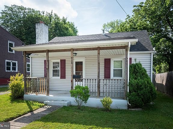 2nd image of 116 Lloyd St