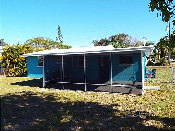 3rd image of 161 W Palm Grove Ave