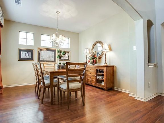 4th image of 12444 Outlook Ave