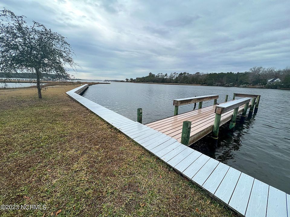 1st image of 383 Norris Landing Rd