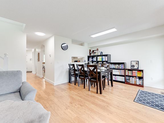 5th image of 9045 Walnut Grove Dr #65