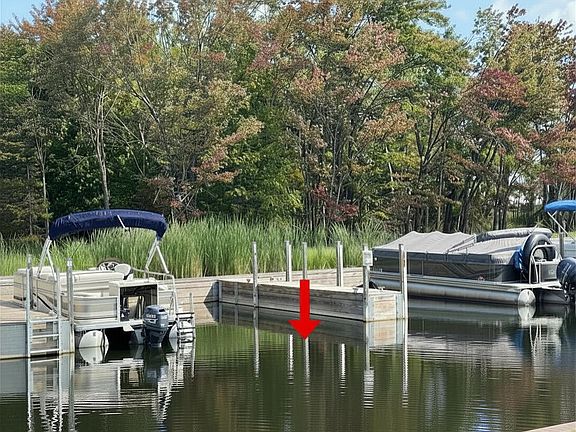 3rd image of 6430-6648 Admirals Point Dr