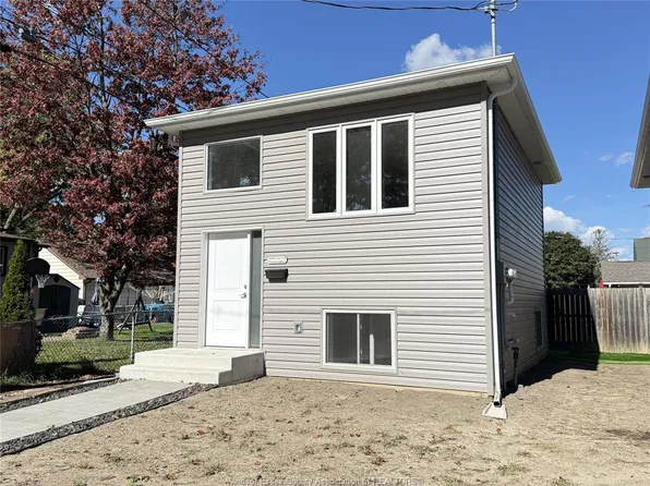 2597 Tourangeau Rd, Windsor, ON