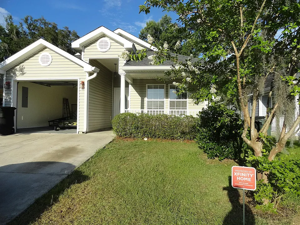 1405 Crescent Hills Dr
