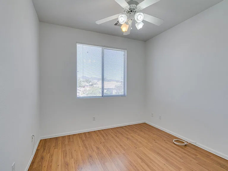 2760 Saigon Dr — Photo 14