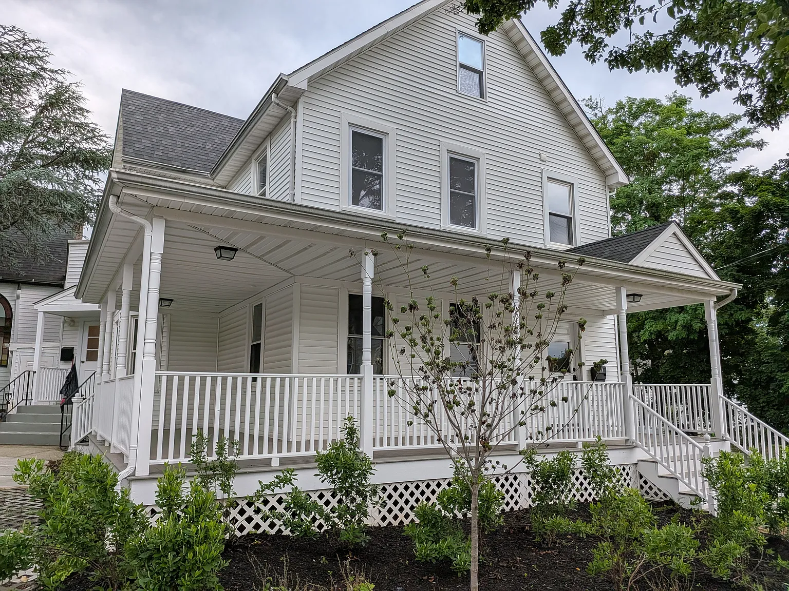 4 bed, 2.5 bath, $4,995 — Photo 1