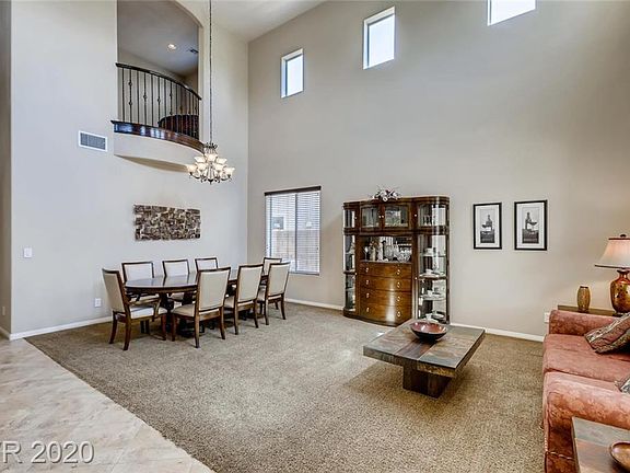 4th image of 9776 Almenia St