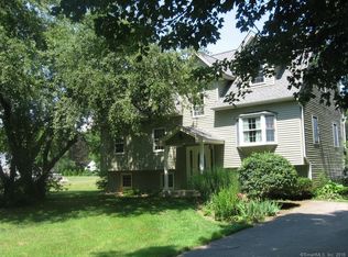 4 Blackwell Rd, Old Lyme, CT 06371