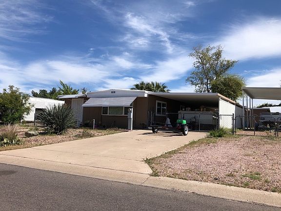 2nd image of 915 S 96th Pl