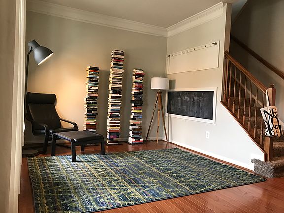 Entry Room/Living Room