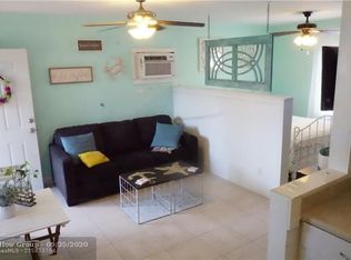 1216 NE 4th St #2, Fort Lauderdale, FL 33301