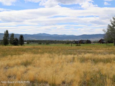 6202 Peregrine Dr, Victor, ID, 83455