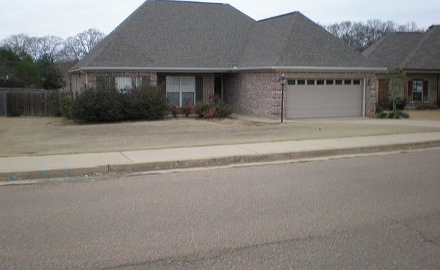 1st image of 158 Breckenridge Dr