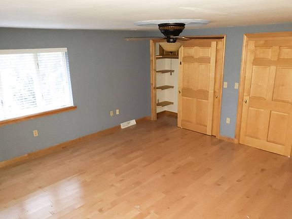 3rd image of 321 Braybarton Blvd