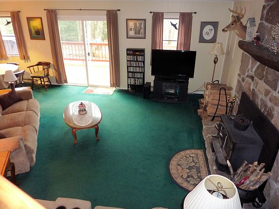 5th image of 89 Fern Dr
