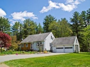 28 Merrow Rd, Lynnfield, MA 01940