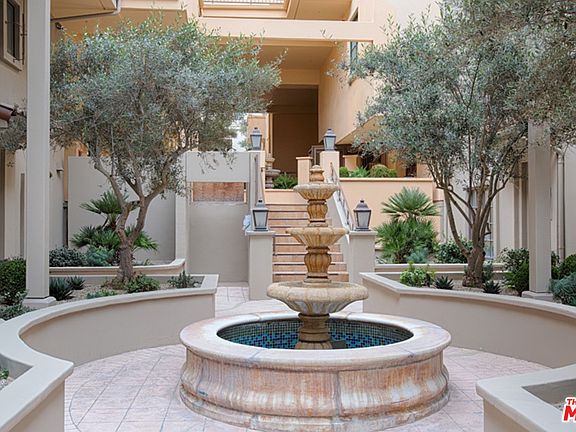 2nd image of 851 N San Vicente Blvd APT 313