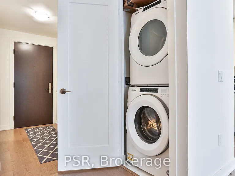 330 Richmond St W #820 — Photo 13