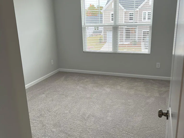 1043 Gemma Dr — Photo 11