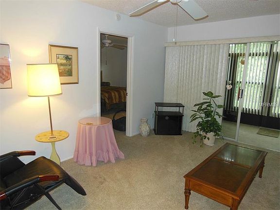 5th image of 9033 Mission Oaks Blvd