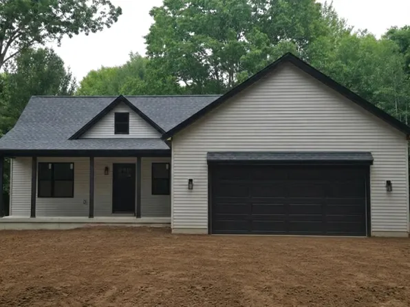 8240 2nd Ave, West Olive, MI 49460