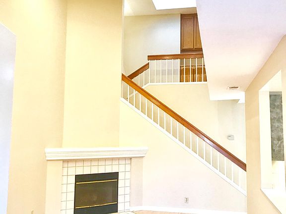 2nd image of 5123 Shalimar Cir