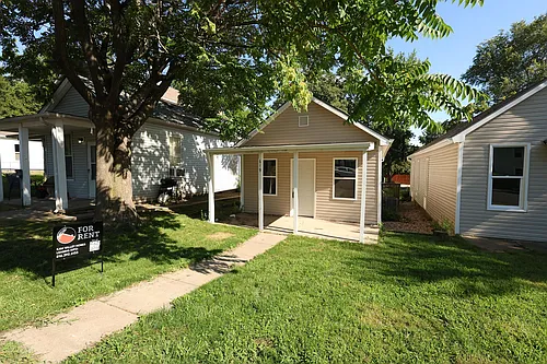 619 Kiowa St Photo 1