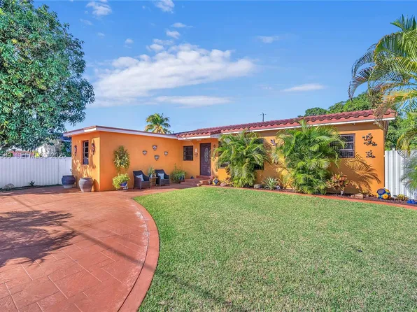 683 W 39th St, Hialeah, FL 33012