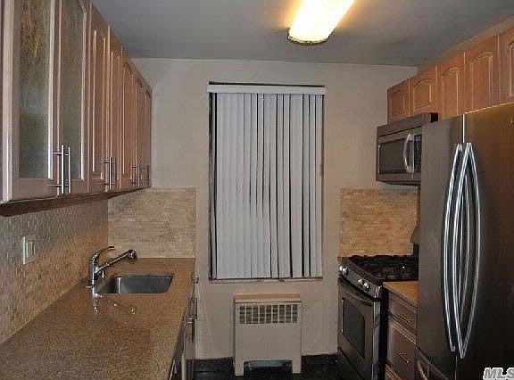 3rd image of 6947 Park Dr E Dept A
