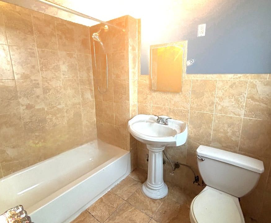 2nd image of 245-244 Roseville Ave #202