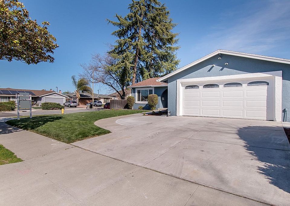 1st image of 6062 Blossom Ave