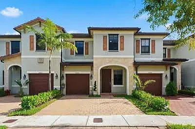 3 bed, 2.5 bath, 1960 sqft, $3,500 — Photo 4