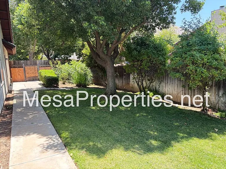 12392 Whistler St — Photo 29