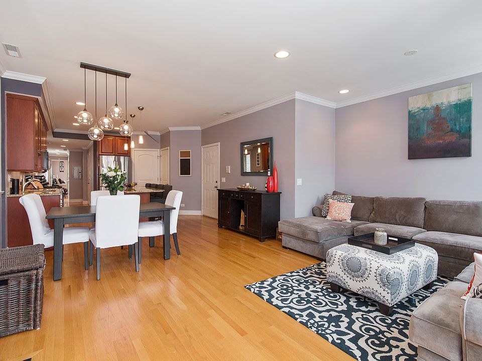 Living Room/Dining Room