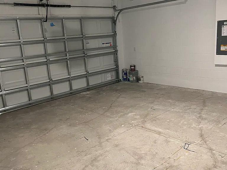 2571 Driftwood St — Photo 48
