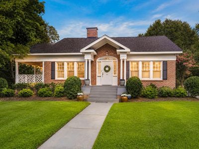 305 Durst Ave W, Greenwood, SC, 29649