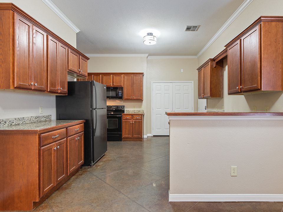 1st image of 312 Wagon Wheel Cir