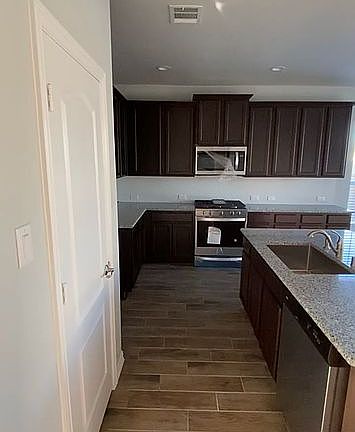 3rd image of 203 San Jacinto Dr