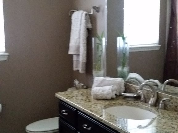 5th image of 162 Crystal Oak Dr