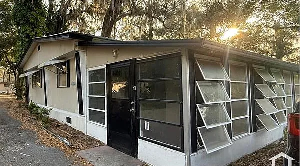 3 bed, $1,100 — Photo 3