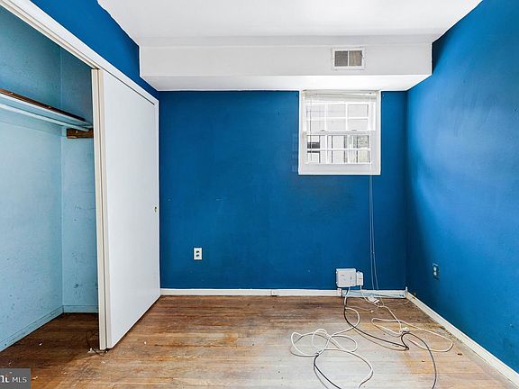 5th image of 1726 Galen St SE