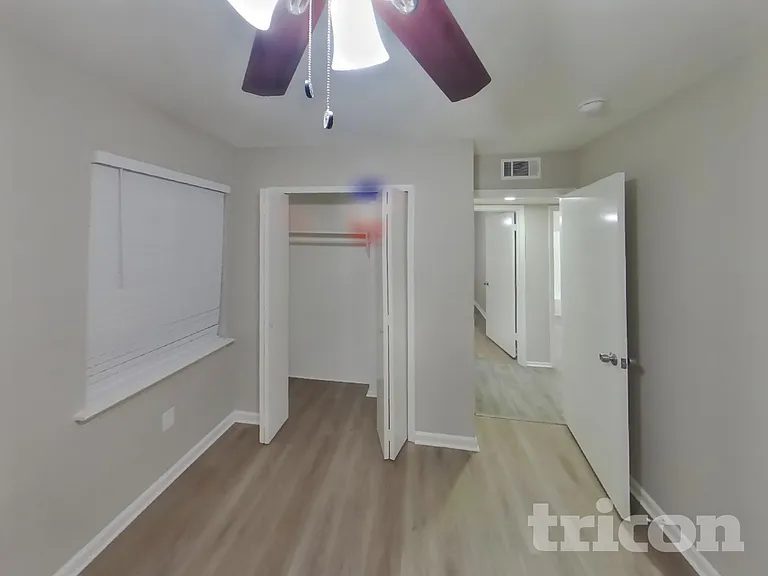 3221 Edgebrook Dr — Photo 10