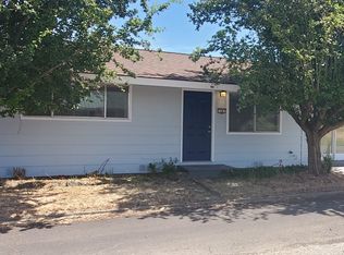 320 N Columbus Ave APT 10, Goldendale, WA