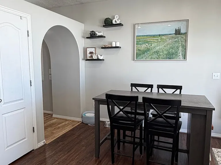 721 N Skipton Dr — Photo 12