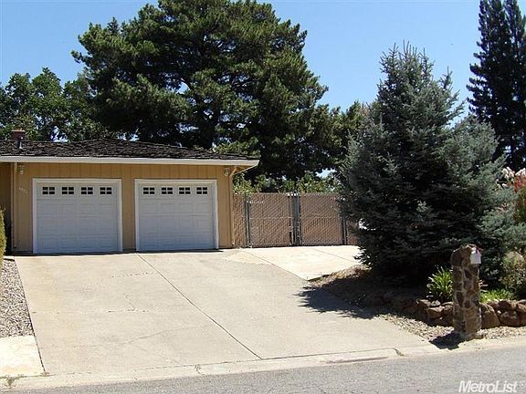 2nd image of 4924 Tommar Dr