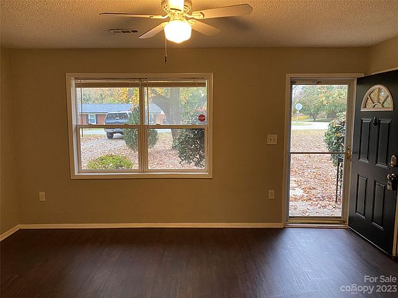 5th image of 1099 King St