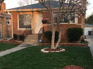 5457 Conrad St, Skokie, IL 60077