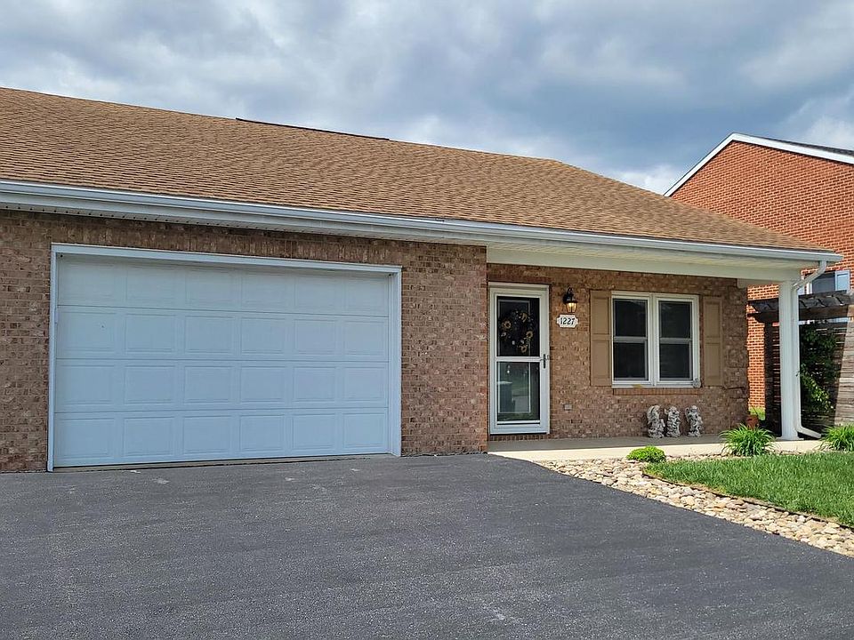 1st image of 1227 Grand Legacy Dr